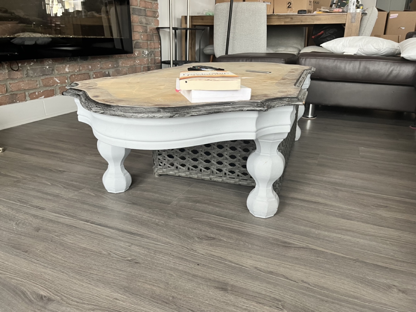 Coffee table for diy projects - photo 3