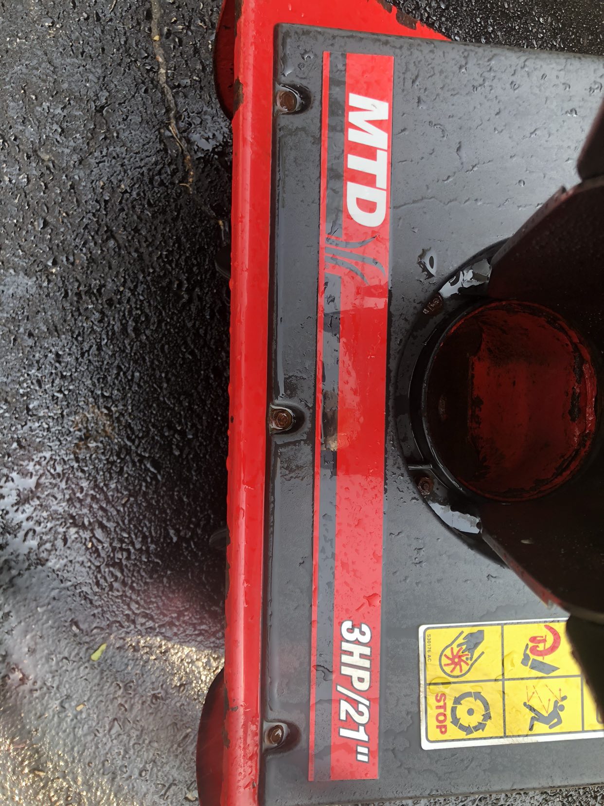 MTD 21 Inch Snowblower 3HP - photo 5