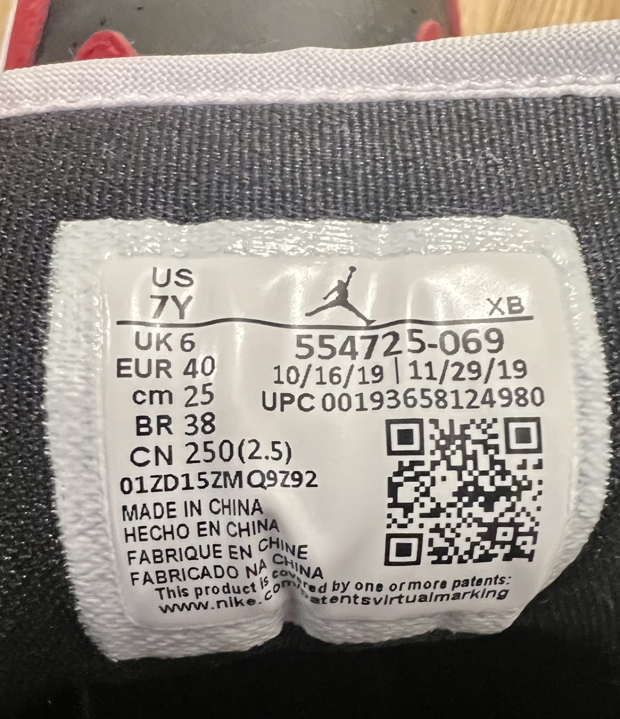 **NIKE AIR JORDAN 1 MID CHICAGO BLACK TOE SNEAKERS - YOUTH** - photo 3