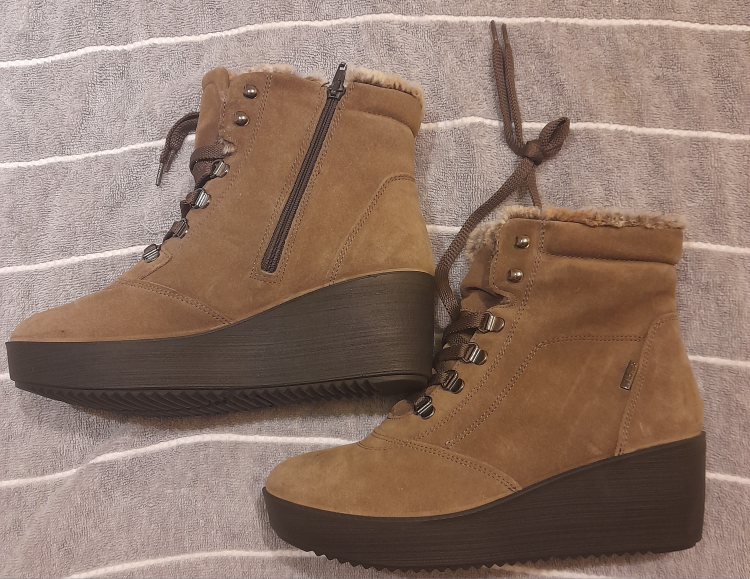 Women's BNWTT IMAC Size 7 Suede Winter Boots - photo 4