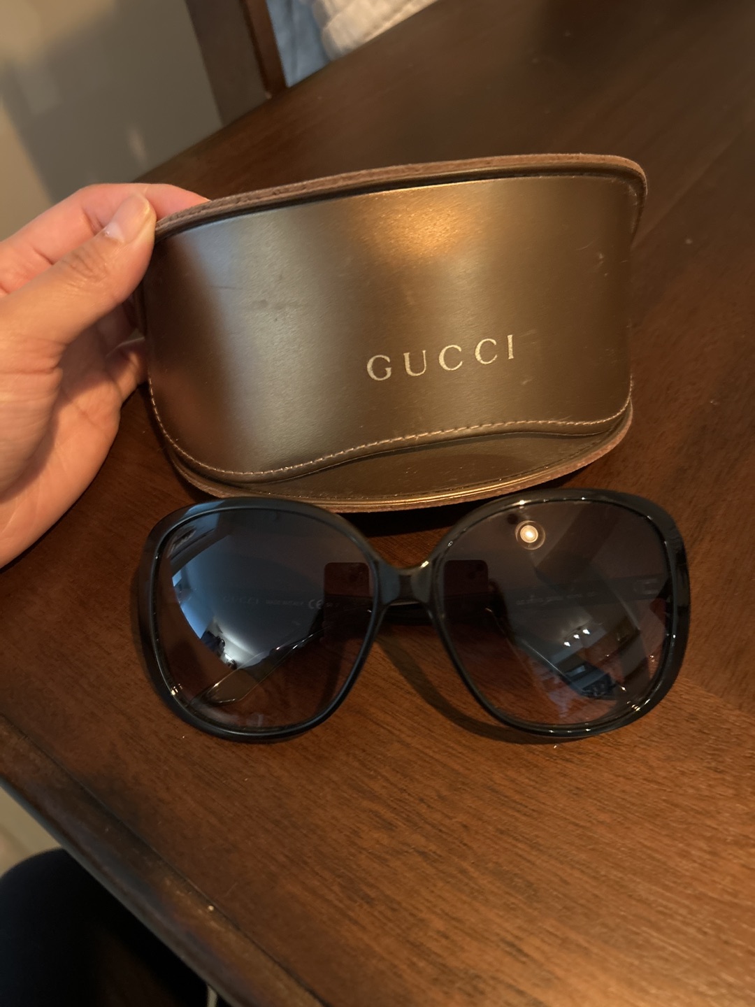 Women Gucci sunglasses