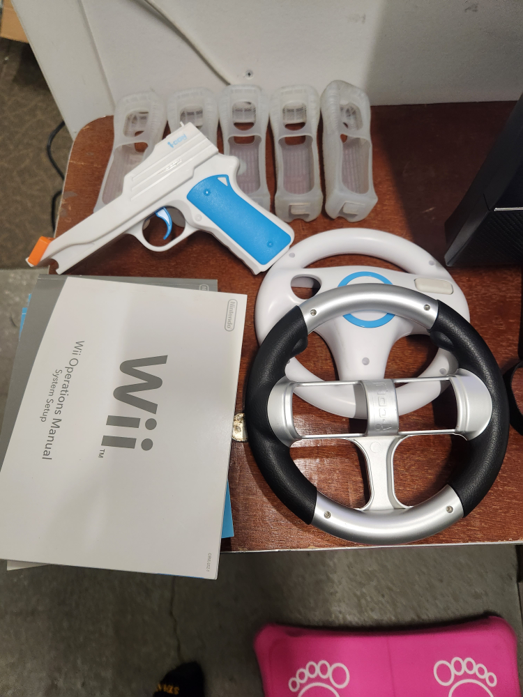 Wii with Wii fit & Games - photo 2