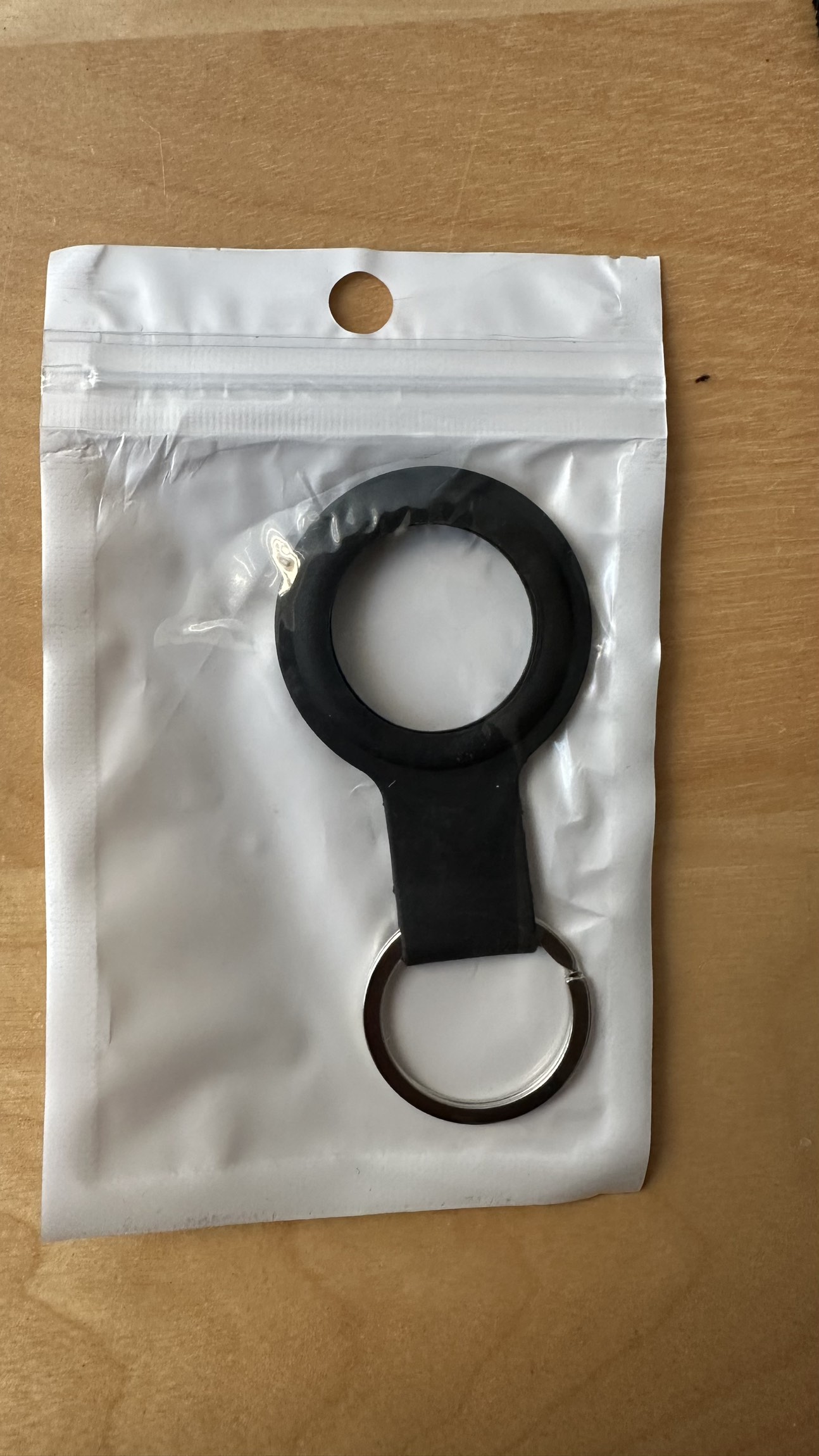 AirTag Case and keychain image indicator(5)