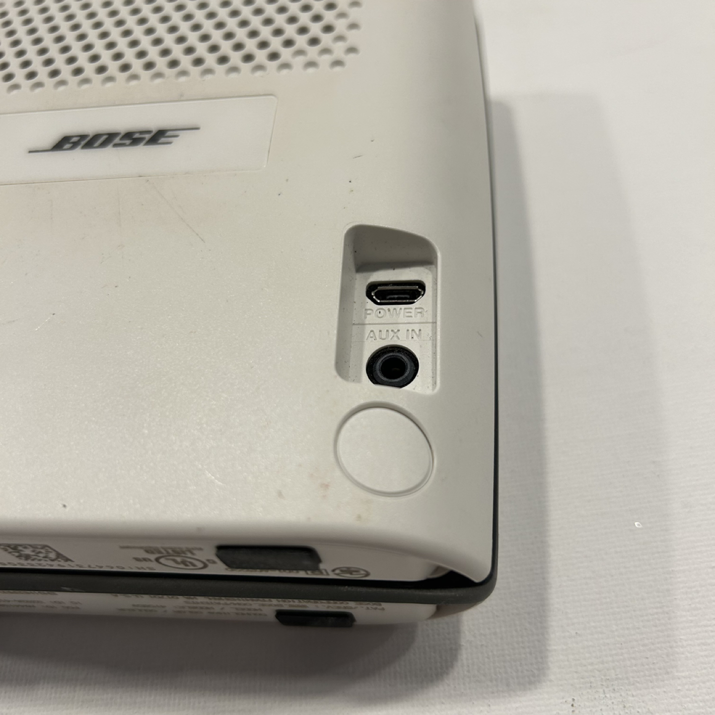 Bose SoundLink Color Bluetooth Speaker (White) - photo 4