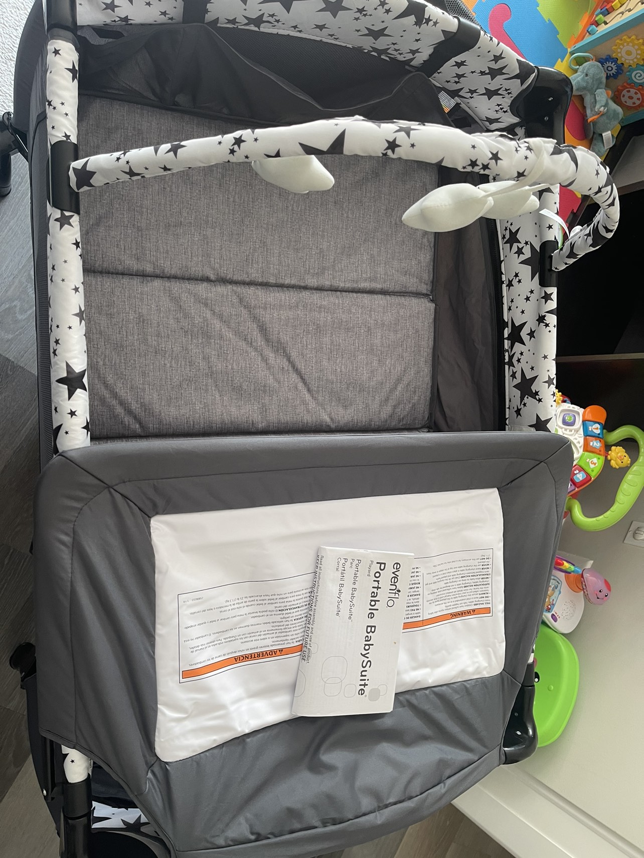 Evenflo Packnplay suite - photo 2