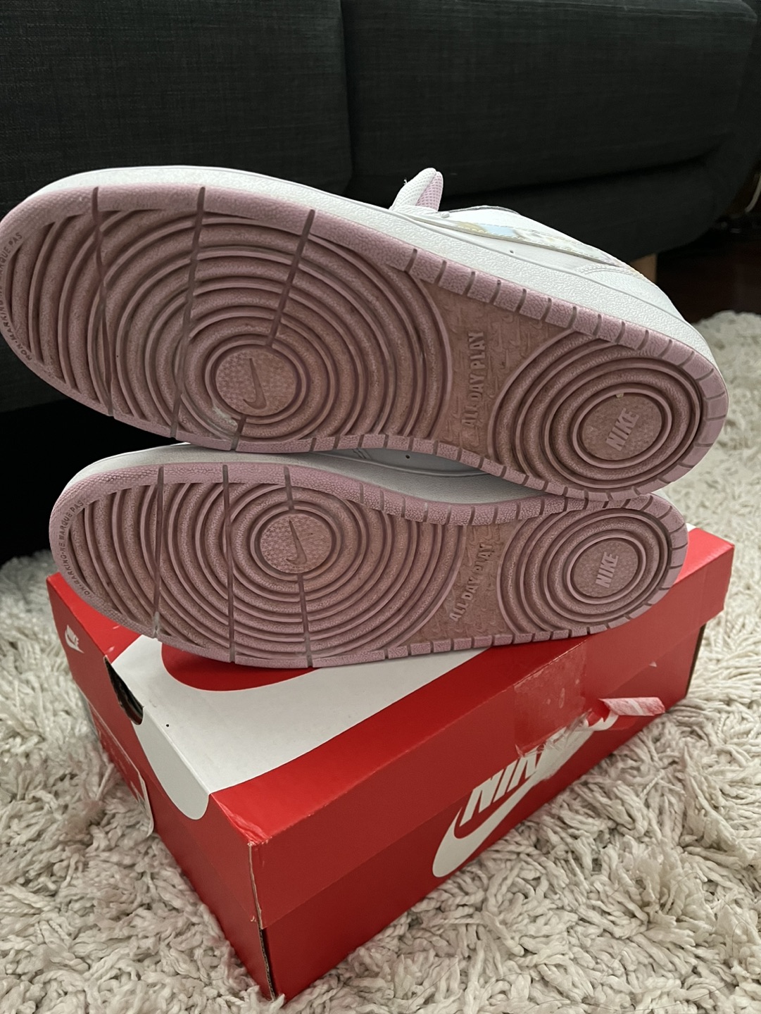EUC Nike - photo 2