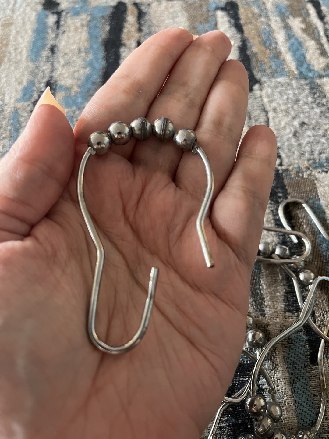 Shower curtain rings image indicator(2)