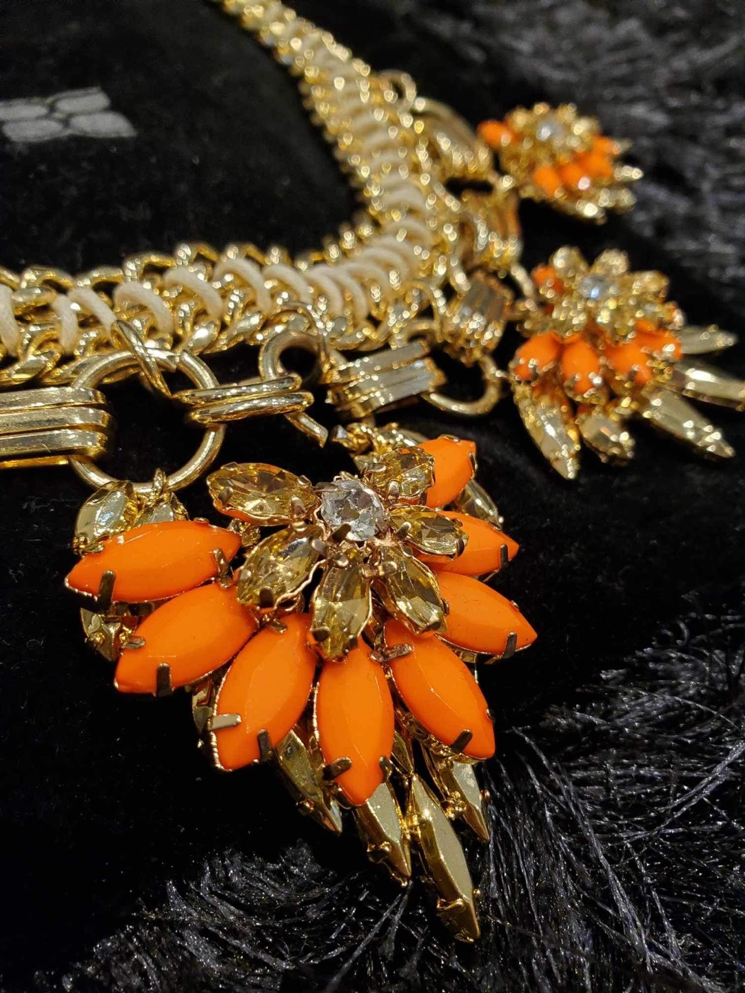 BCBGMAXAZRIA necklace - photo 2