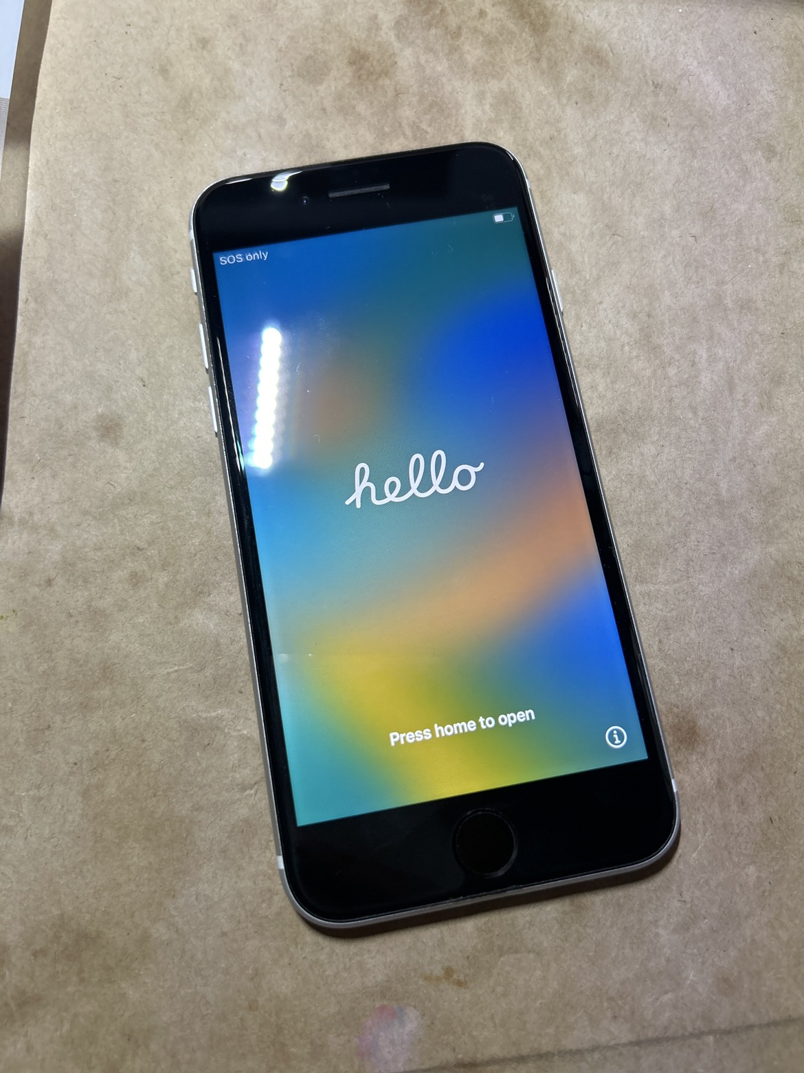 iPhone SE 2020 64gb image indicator(4)