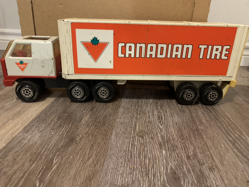Vintage 1978, Canadian Tire tractor trailer by Tonka image indicator(5)