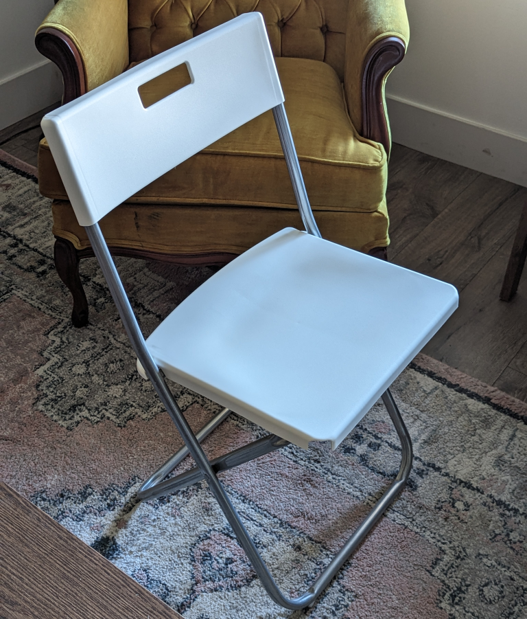 Folding chair thumbnail