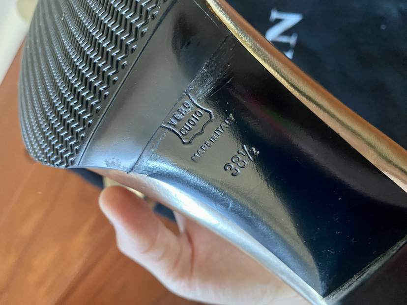 LANVIN gold pumps image indicator(3)