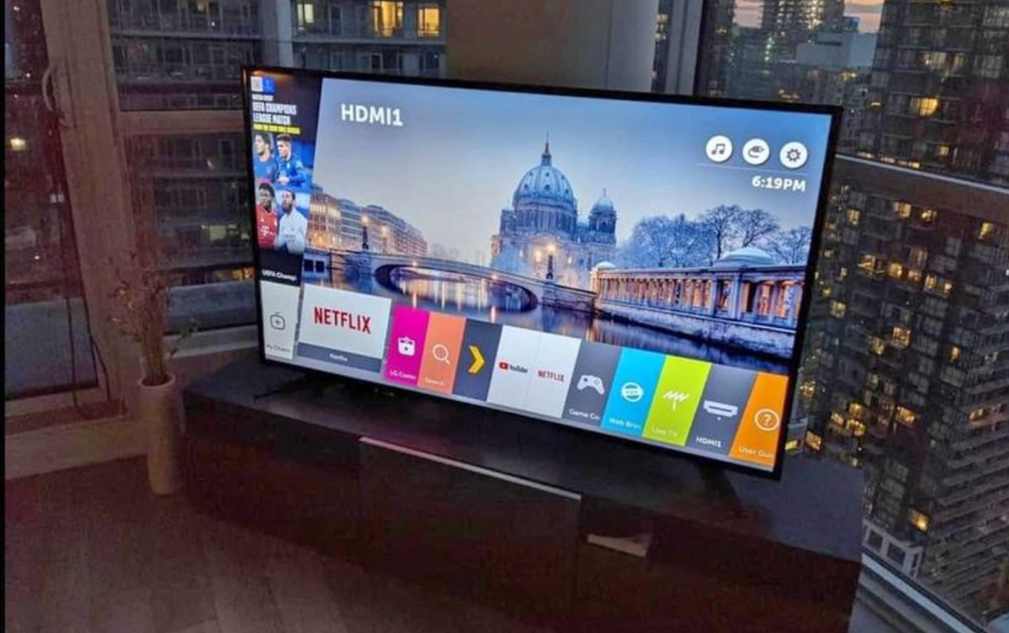 LG 65 4K UHD HDR LED Smart TV
