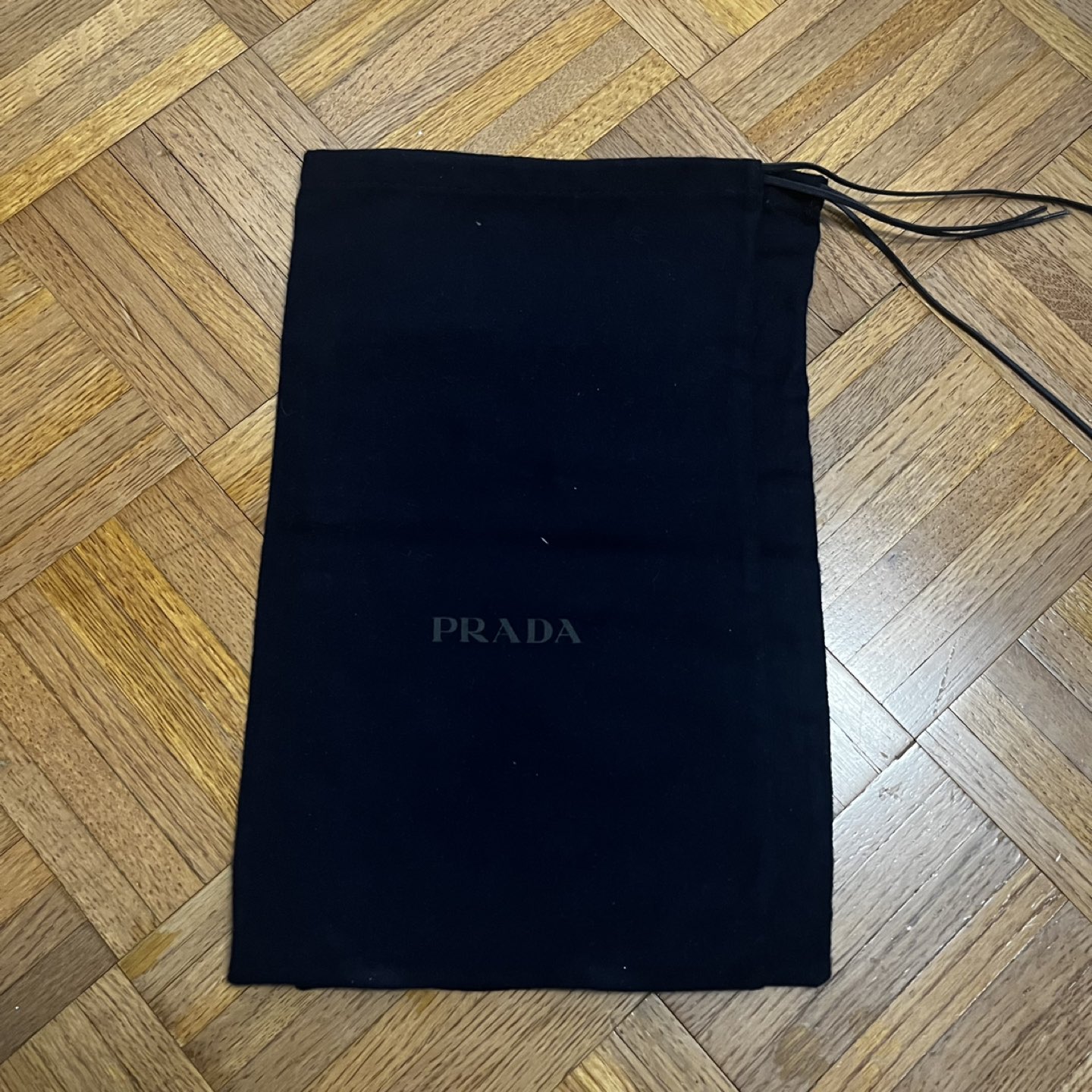 Shoe pouch image indicator(2)