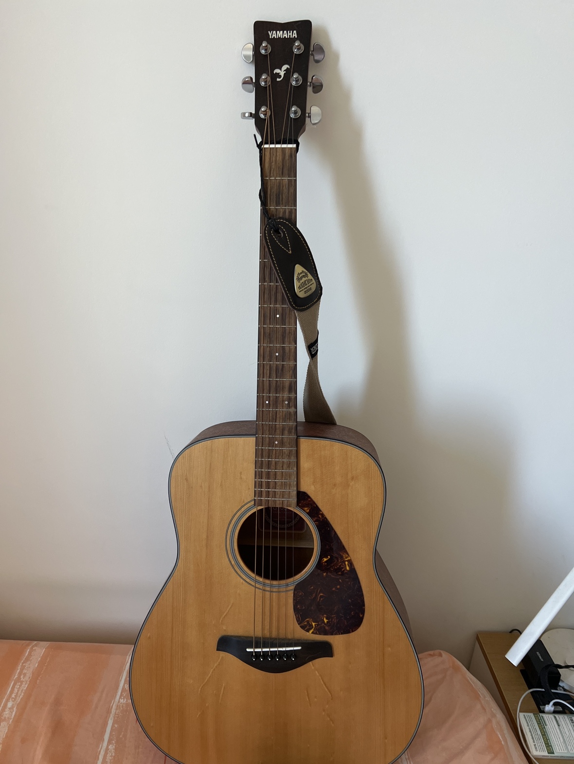 Yamaha guitar