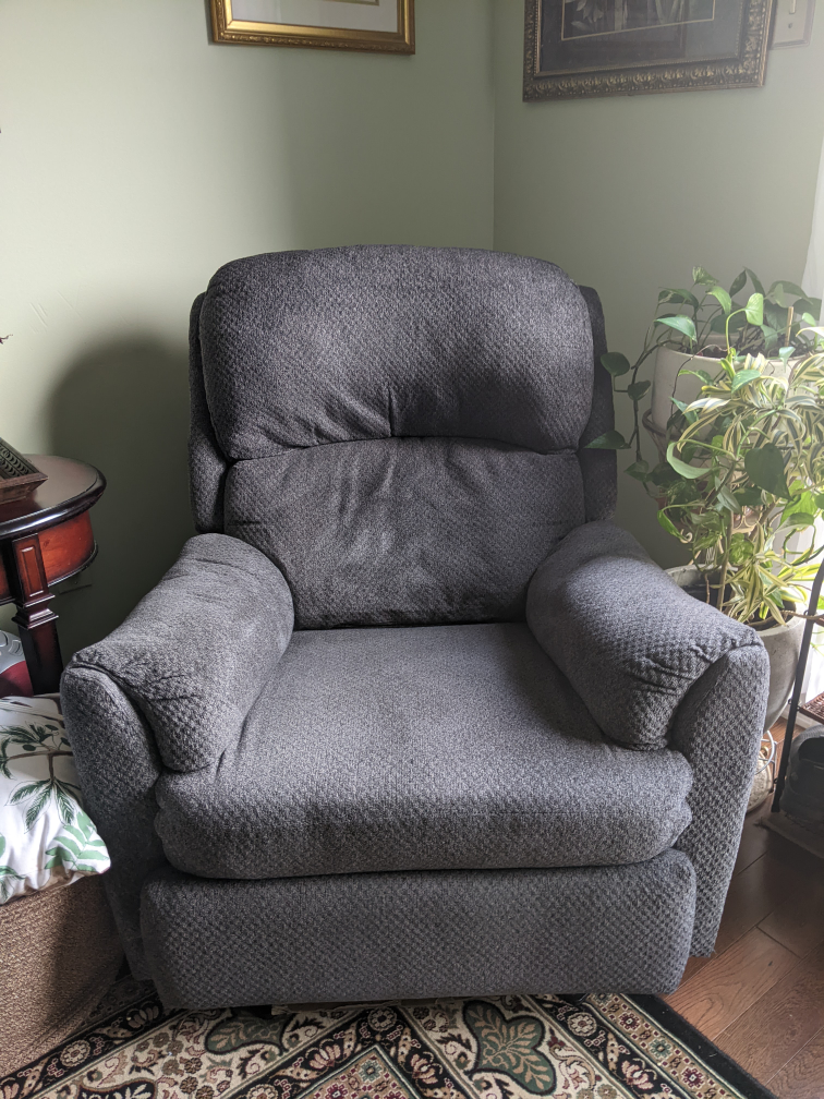 Recliner For Sale thumbnail
