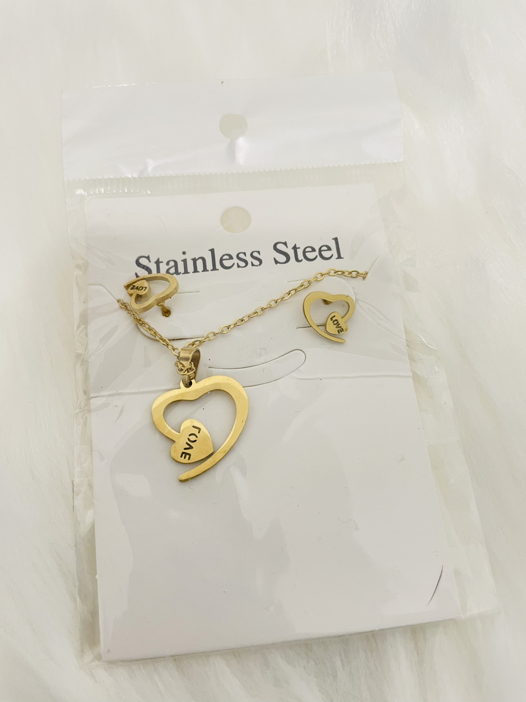 Heart shaped love pendant and earrings - photo 2