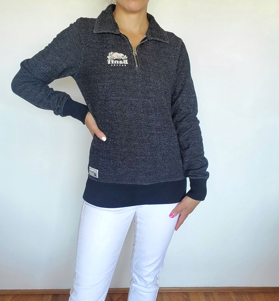Roots Banff Canada sweater XXS