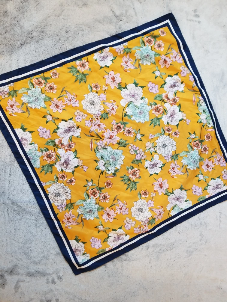 Floral print kerchief (Never worn) thumbnail