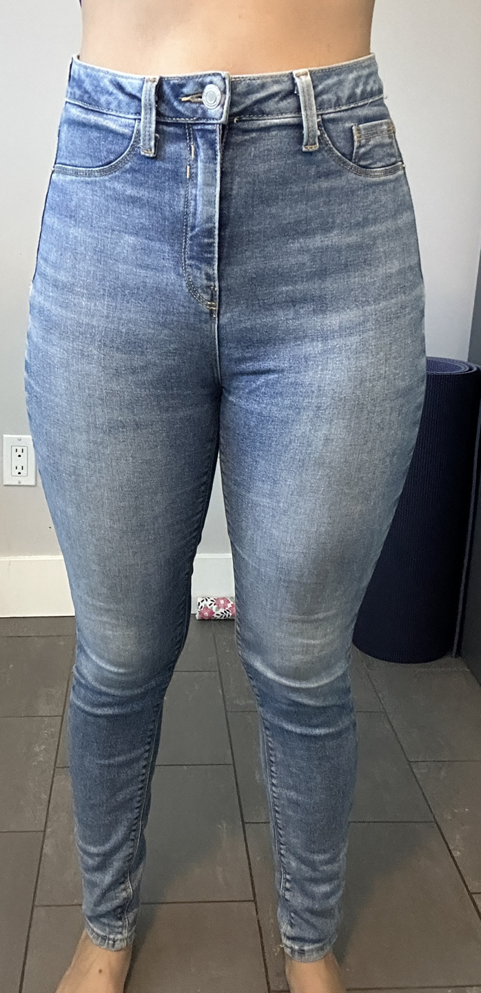 Jeans thumbnail