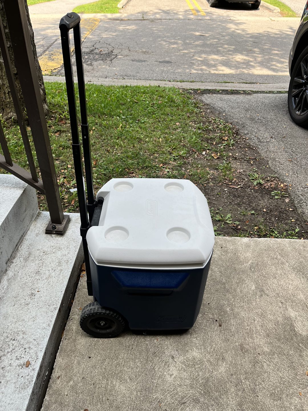 Coleman coolers with wheels - photo 3