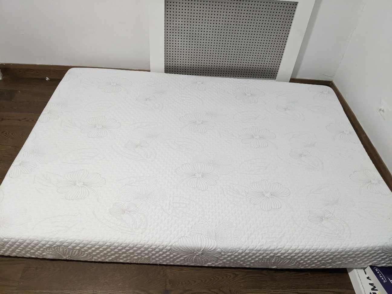 Couple months old Full Mattress, memory foam mattress - photo 2