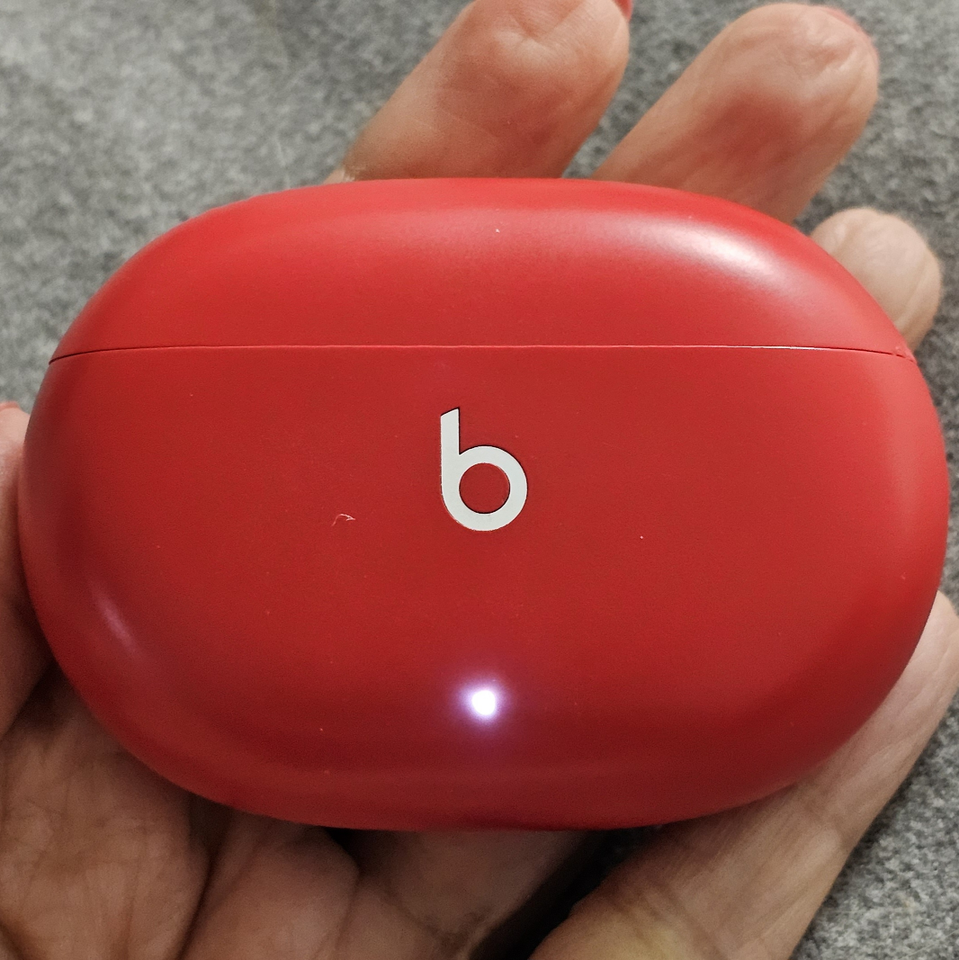 Red Beats Studio Buds(no left bud)  - photo 2