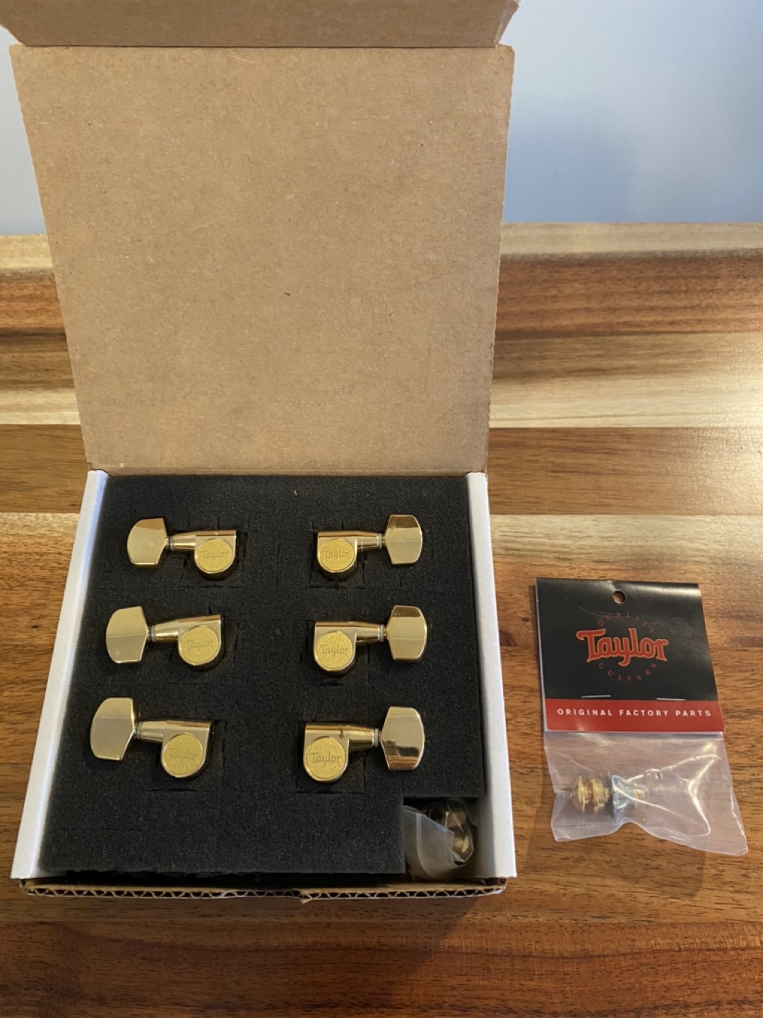 2002 Taylor 414ce Ltd with fishman electronics image indicator(8)