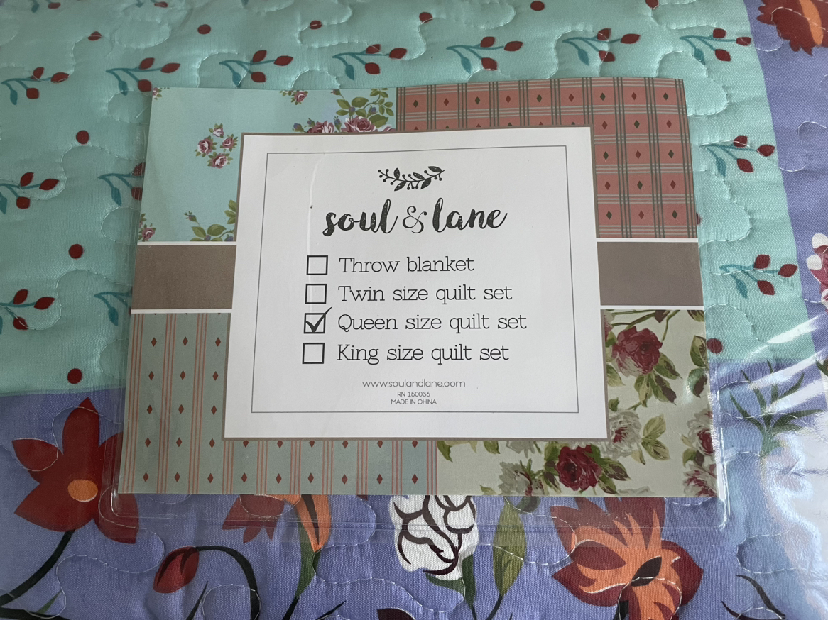 NEW Queen Size Quilt Set thumbnail