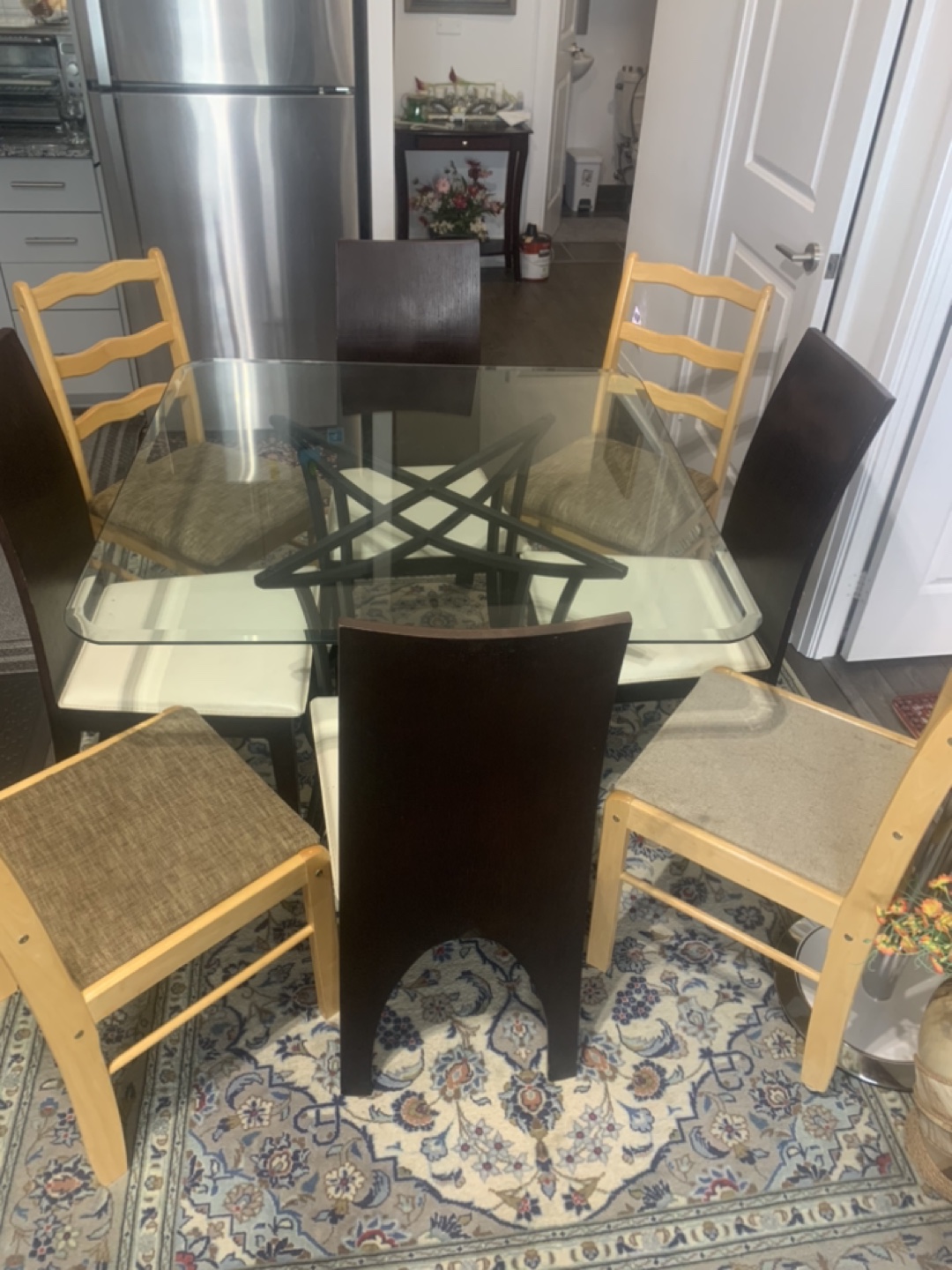 Glass top dinner table for 4 + 4 extra chairs (different ) - photo 5