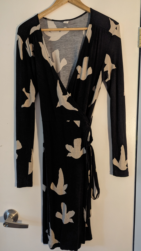 Women's clothes lot size small image indicator(7)