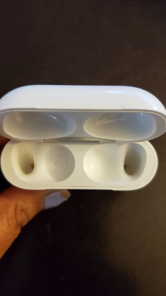 Airpod Pro(1gen) charging case - photo 4