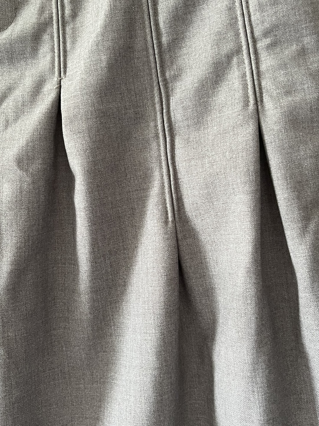 BLIND NO PLAN Grey Pleated Shorts - photo 3