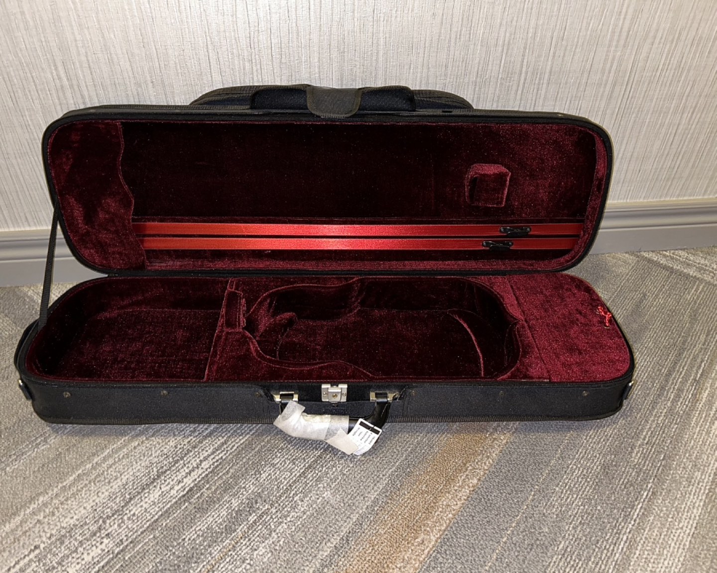 Eastman Violin Case CA1402 4/4 thumbnail