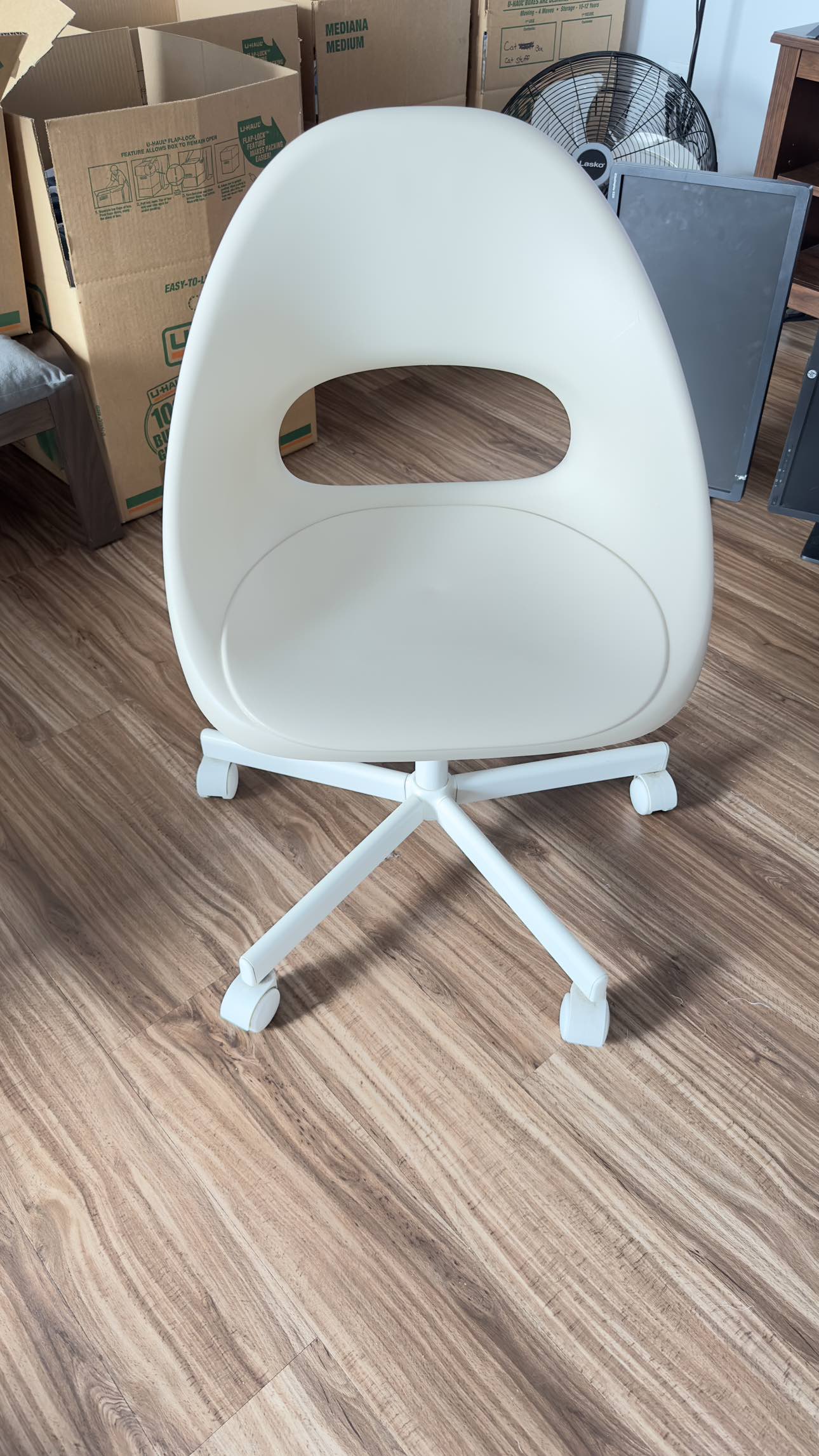 Free white Desk chair