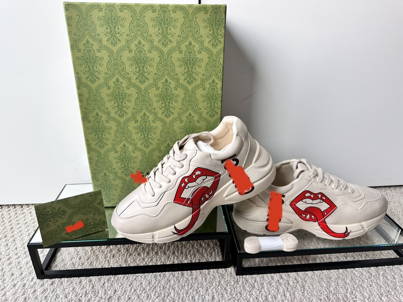 Gucci sneakers 9.5 Top Quality
