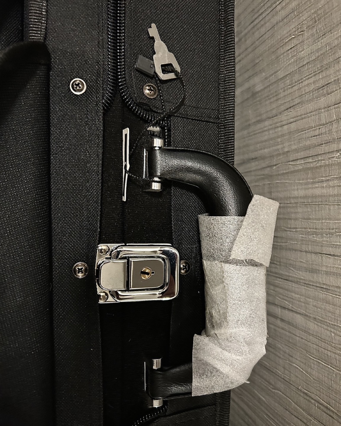 Eastman Violin Case CA1402 4/4 image indicator(7)