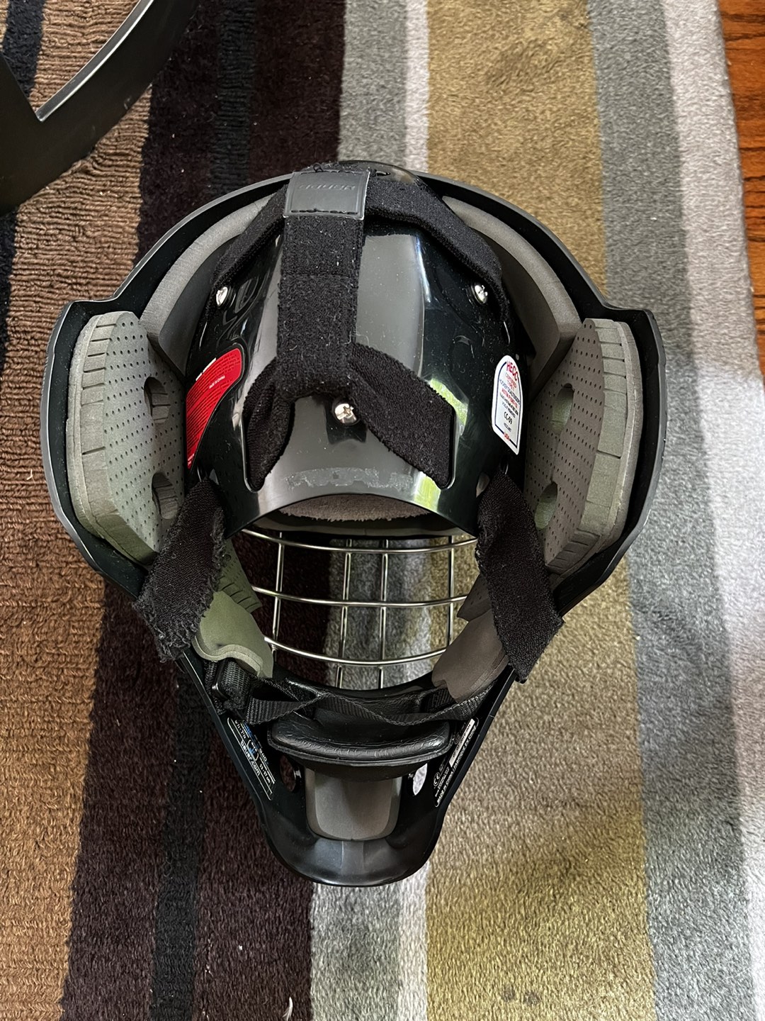 Hockey goalie helmet - photo 3