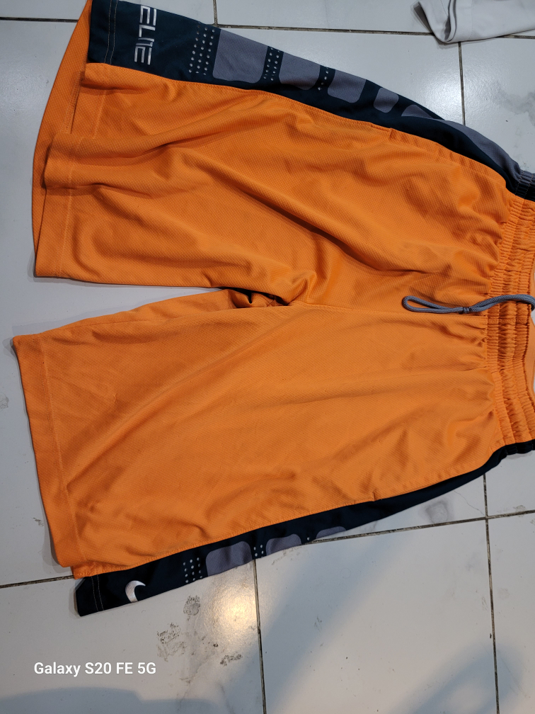 3 NIKE Dri-fit Shorts(L) for $13/OR $5 each image indicator(5)