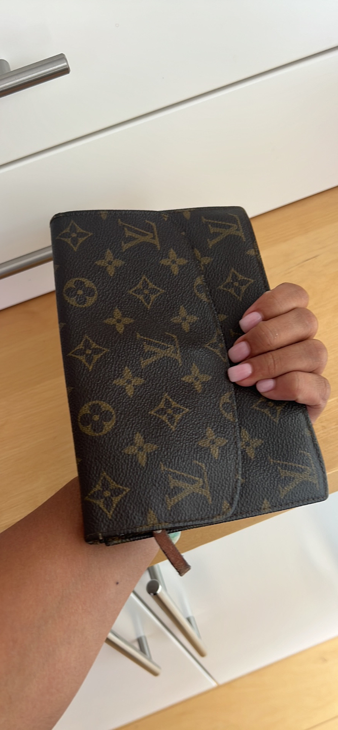 Louis Vuitton clutch - photo 2