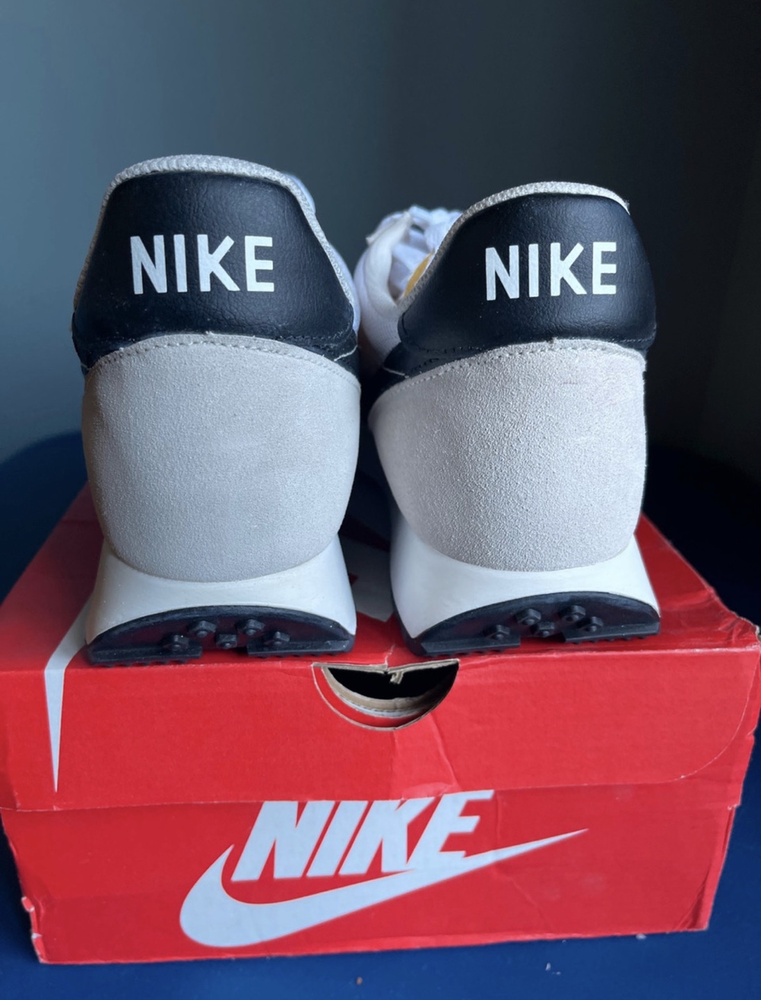 LNIB NIKE AIR TAILWIND 79 image indicator(4)