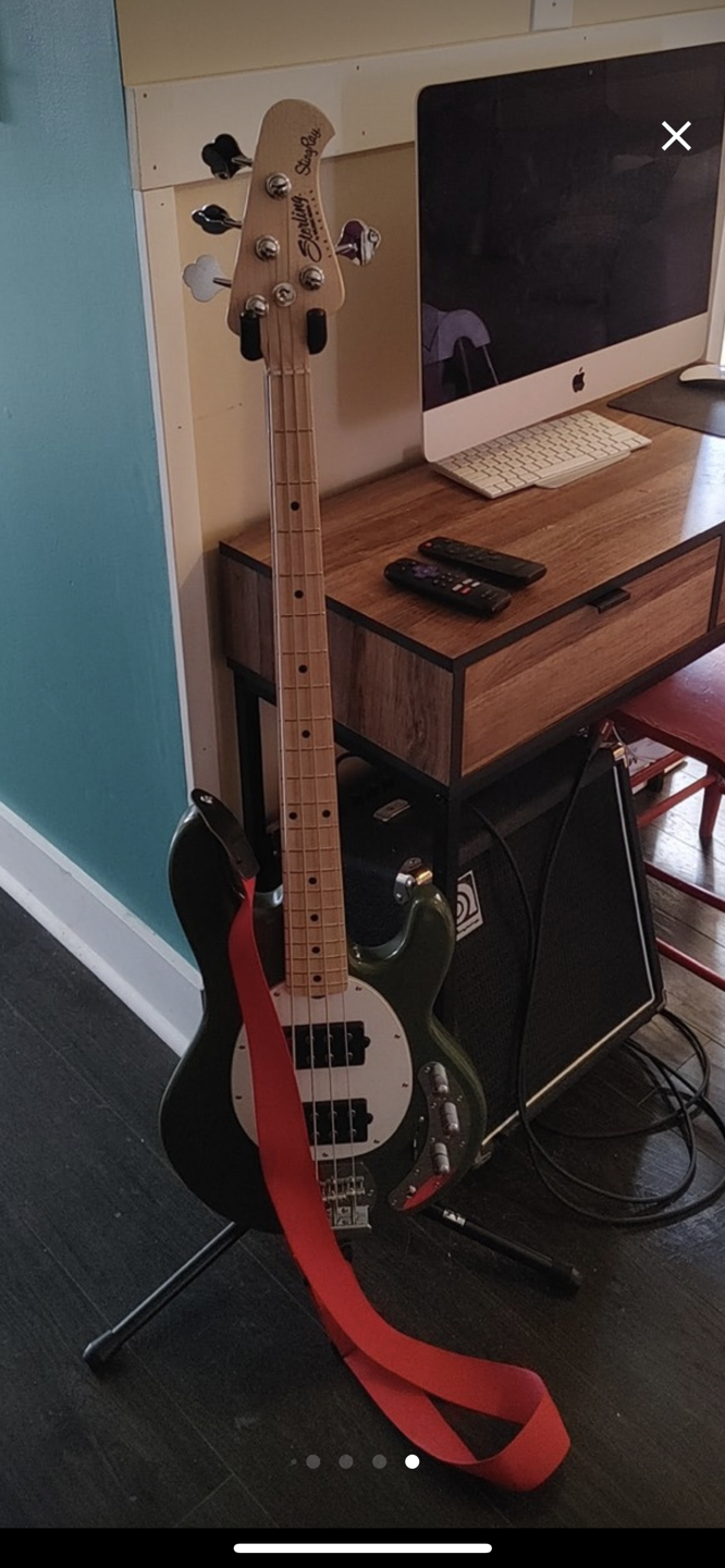 Sterling by musician stingray 4 HH active bass