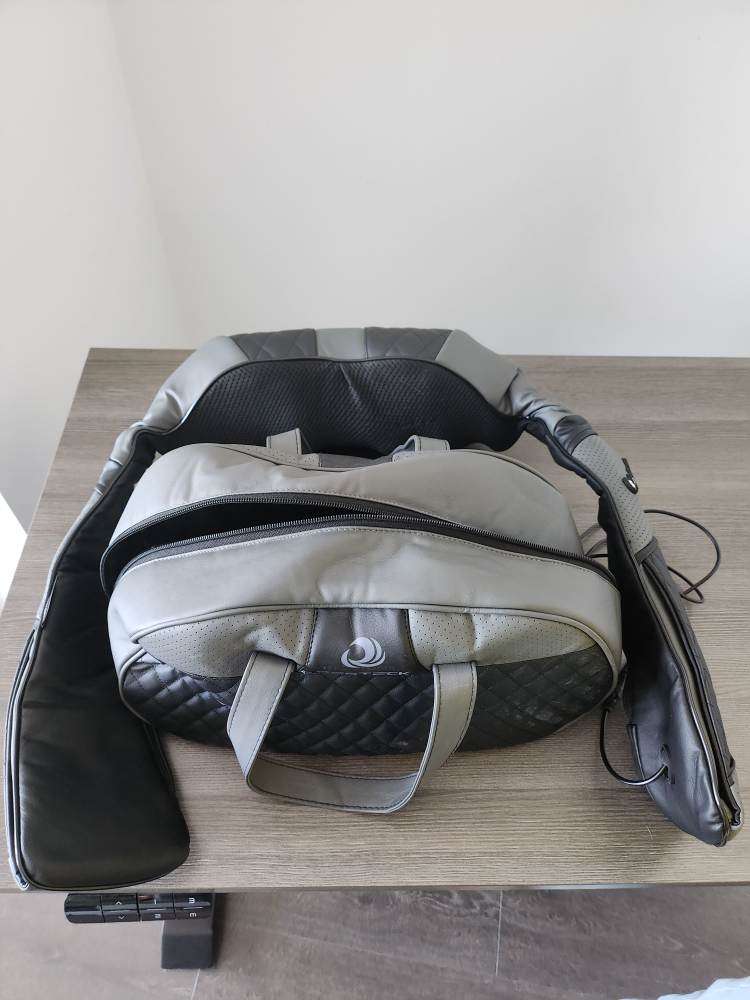 massager with carrying bag