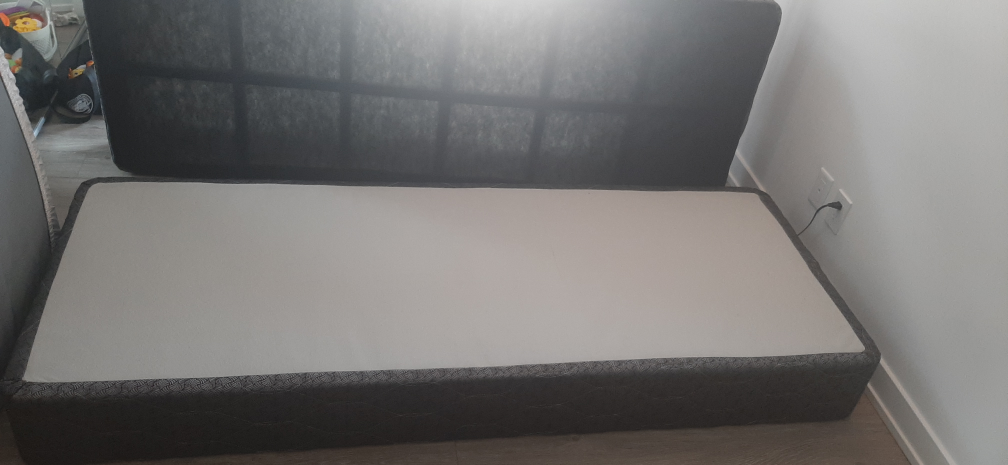Box spring Queen mattress - photo 2