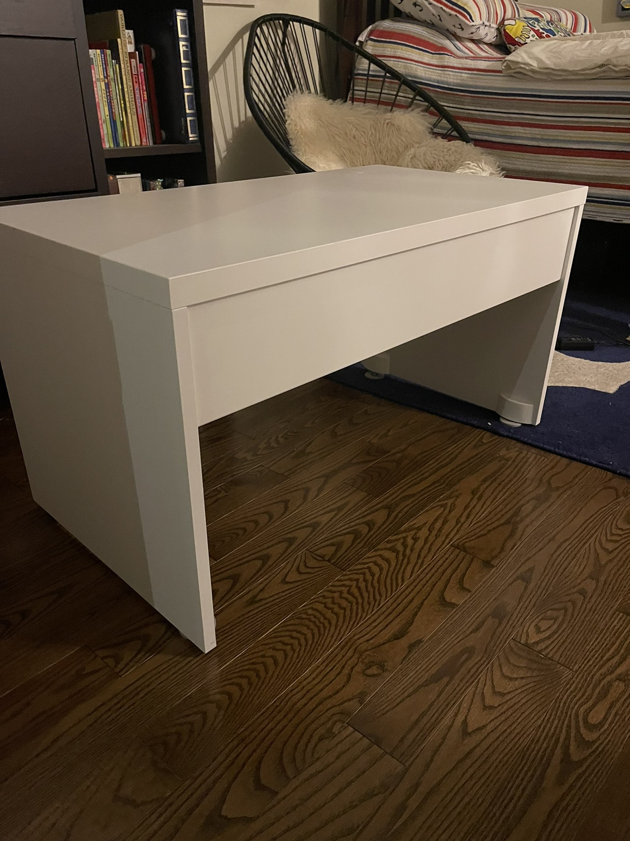 IKEA bench ,coffee table - photo 2
