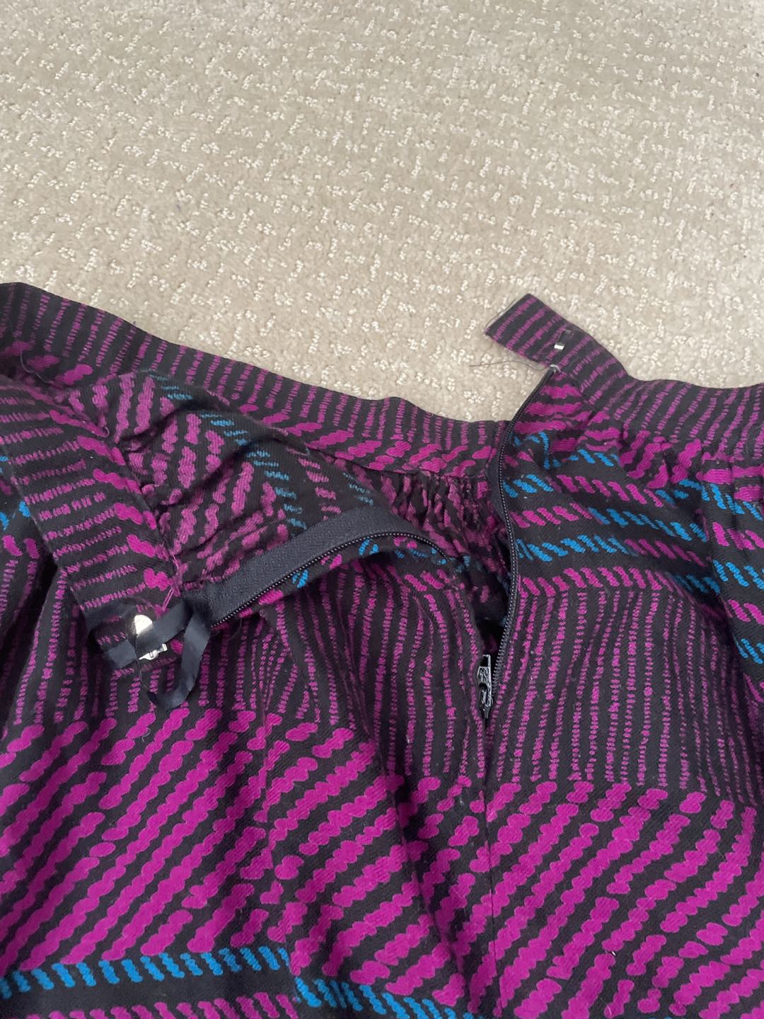 Midi skirt image indicator(2)