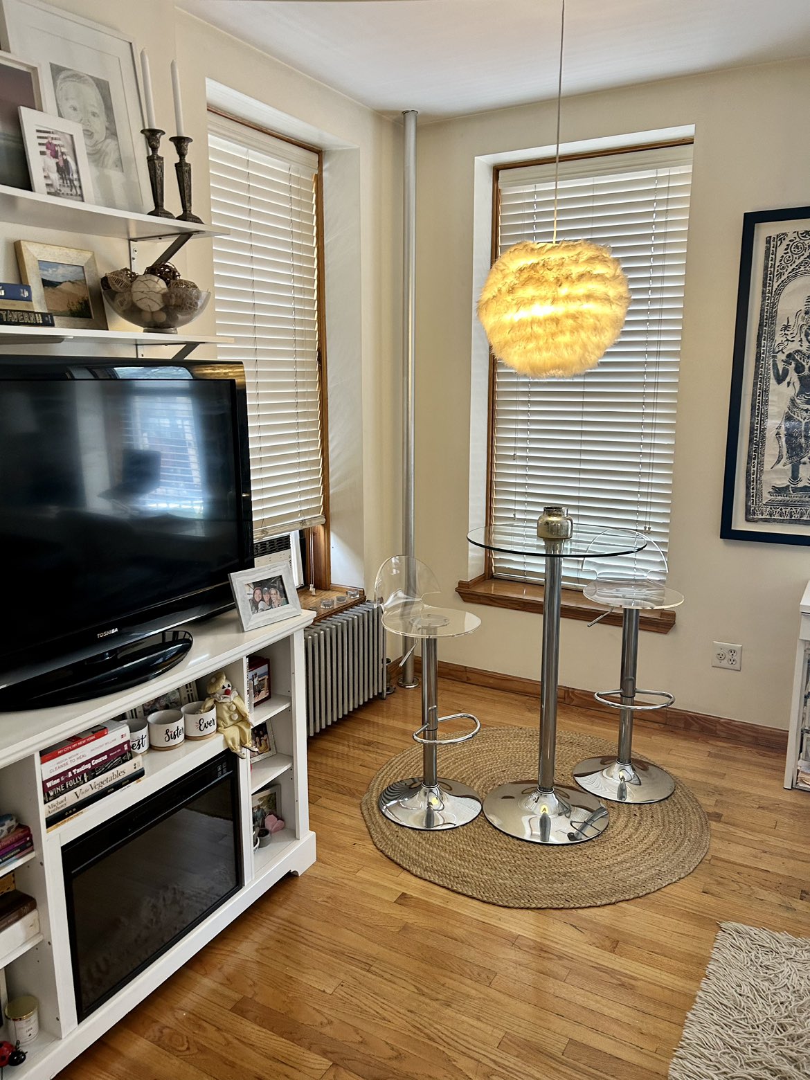 Chic Dining Room Set - photo 2