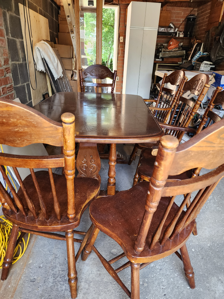 Table and chairs 