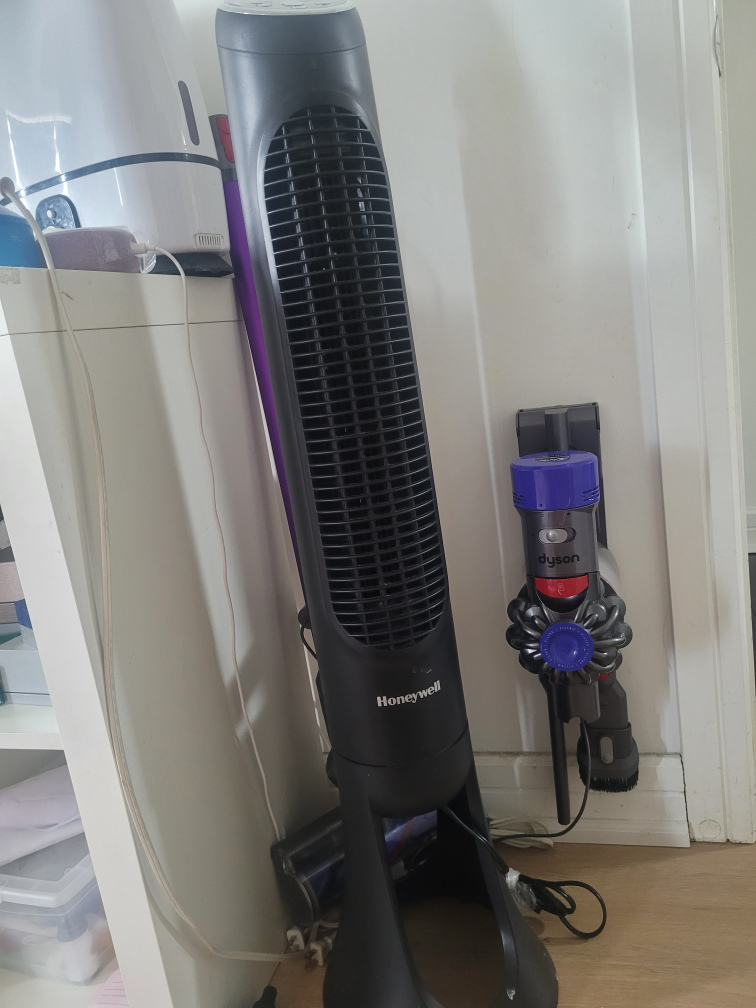 Honeywell QuietSet® 8 Tower fan - 40” Tall thumbnail