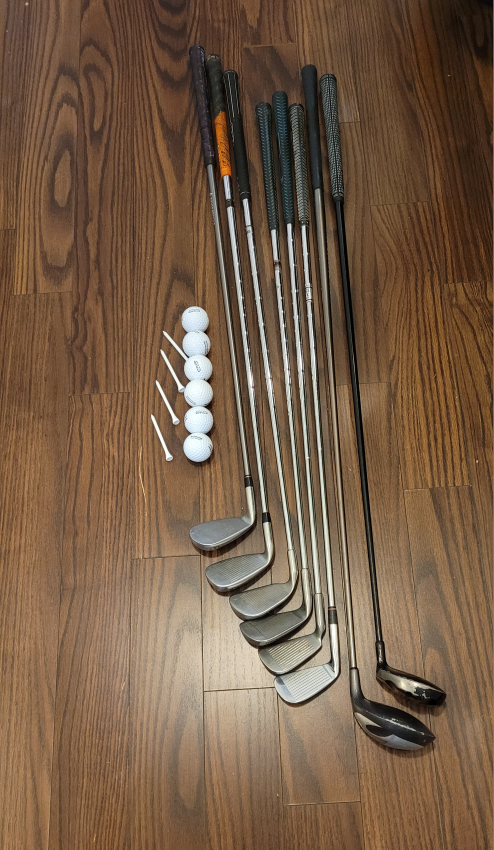 golf🥕Ladies right hand golf clubs + 6 Balls + 4 Wooden Tees thumbnail